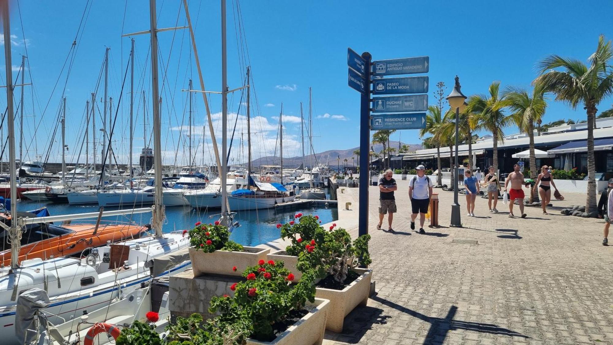 Casa Natalie La Marina Lägenhet Puerto Calero Exteriör bild